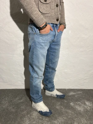Replay jeans  - Ett par snygga jeans från Replay i storlek W29 L32 i modellen Willbi