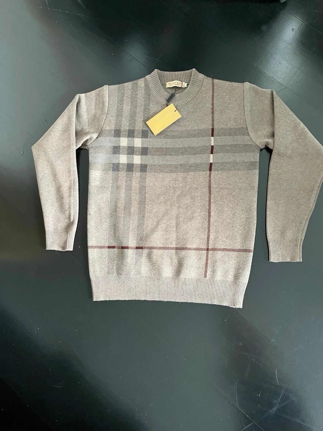 Beige stickad tröja från Burberry - 1
