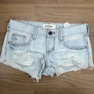 Abercrombie shorts  - Midjemått: 35cm rakt över 💗