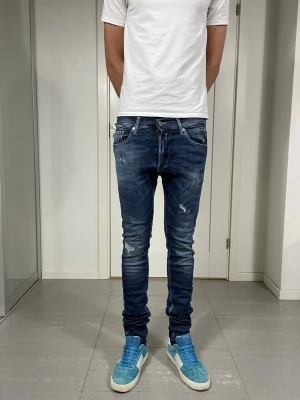 Replay Jondrill Jeans  - Säljer nu dessa Replay Jondrill jeans, mått: ca 39 o 110 cm. skriv för fler bilder/frågor🙌🏼