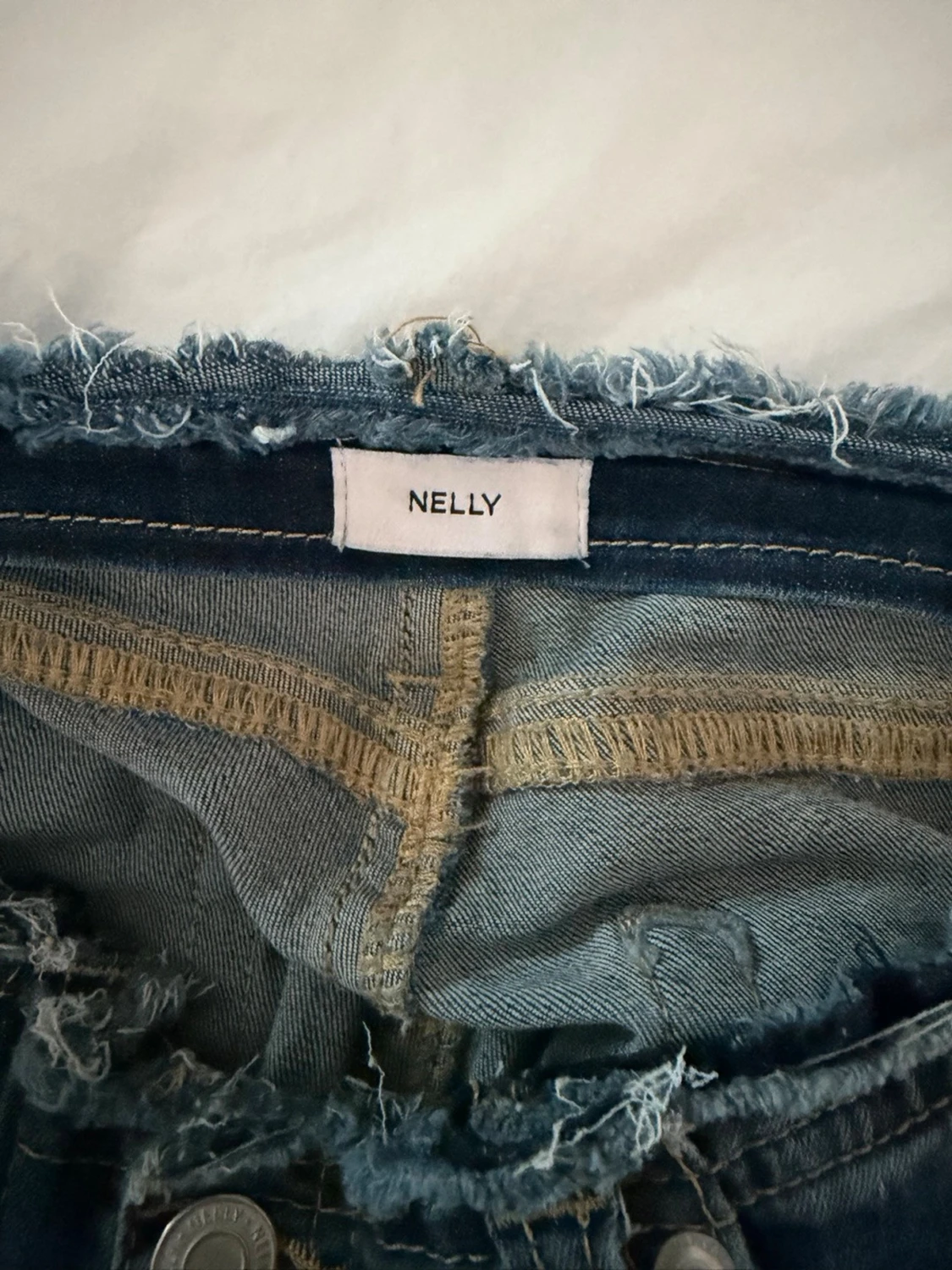 Blå bootcut jeans med råa kanter - 3