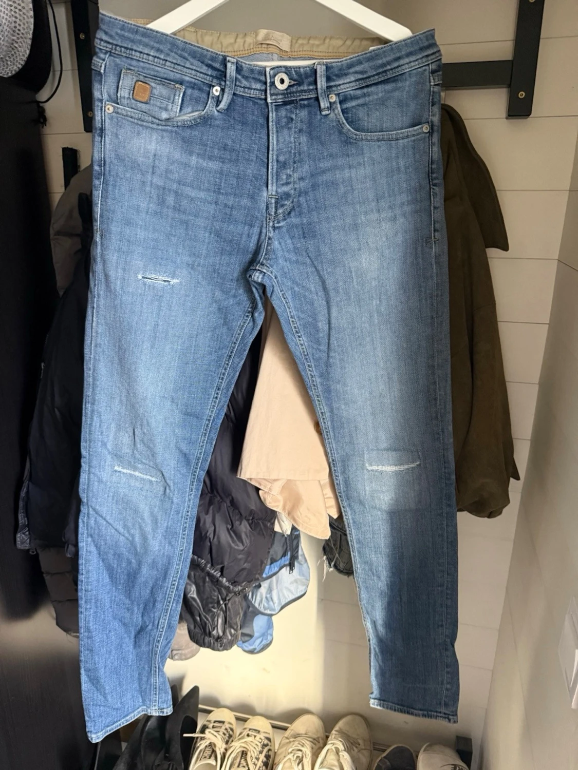 Ljusblå slim fit jeans från Jack & Jones - 1