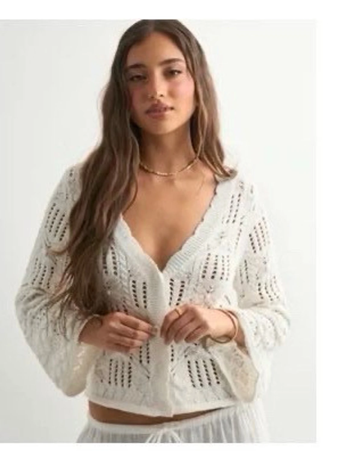 Vit virkad kofta från AWARE - 2