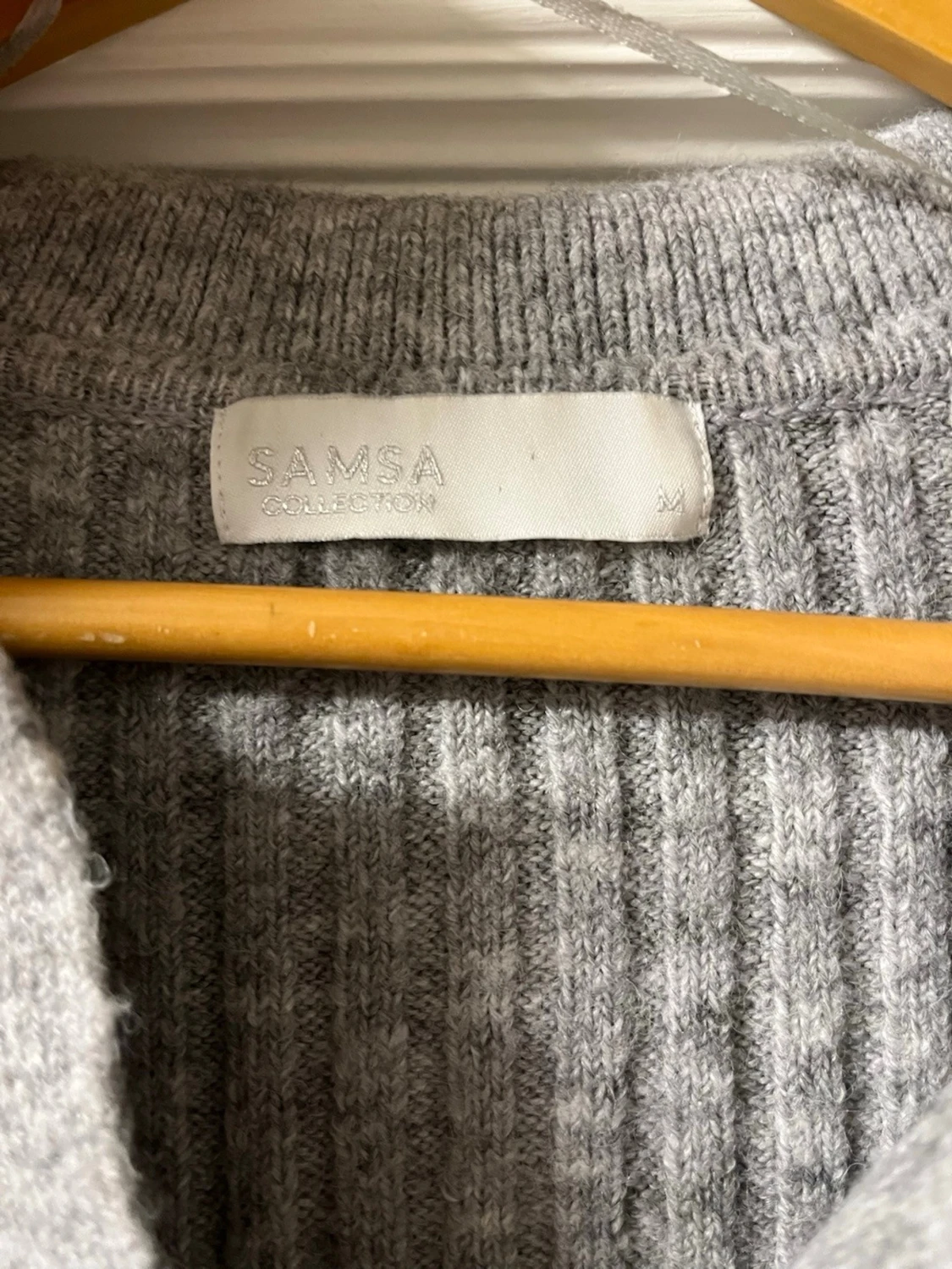 Grå ribbstickad tröja Samsa - 1