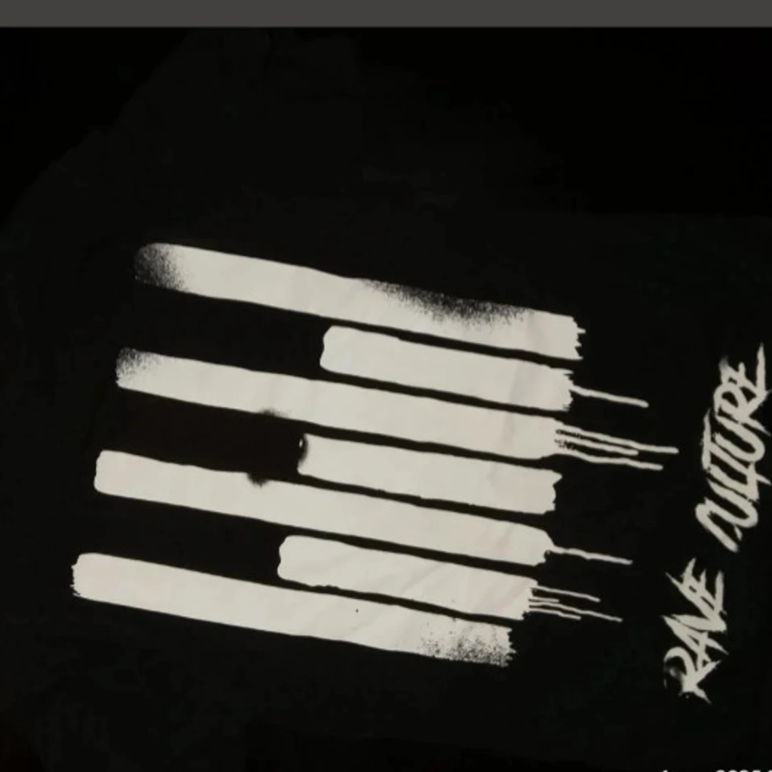 Svart Rave Culture T-shirt - 1