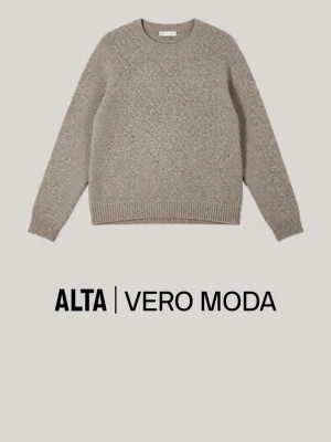 Beige stickad tröja från Vero Moda - Mysig beige stickad tröja från Vero Moda med rund halsringning och ribbade muddar vid ärmslut och nederkant. 