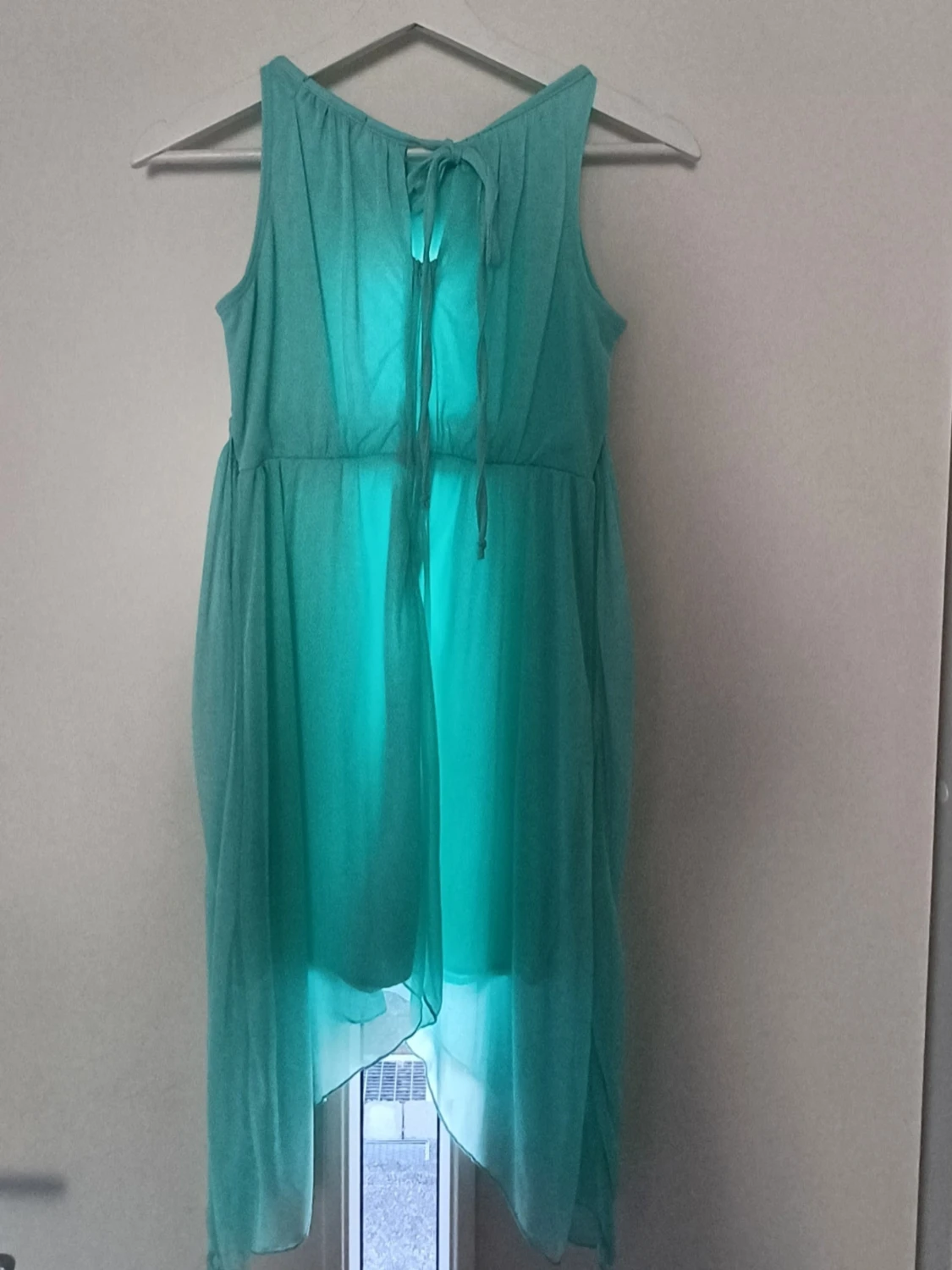 Turkos långklänning med pärlmidja - 1