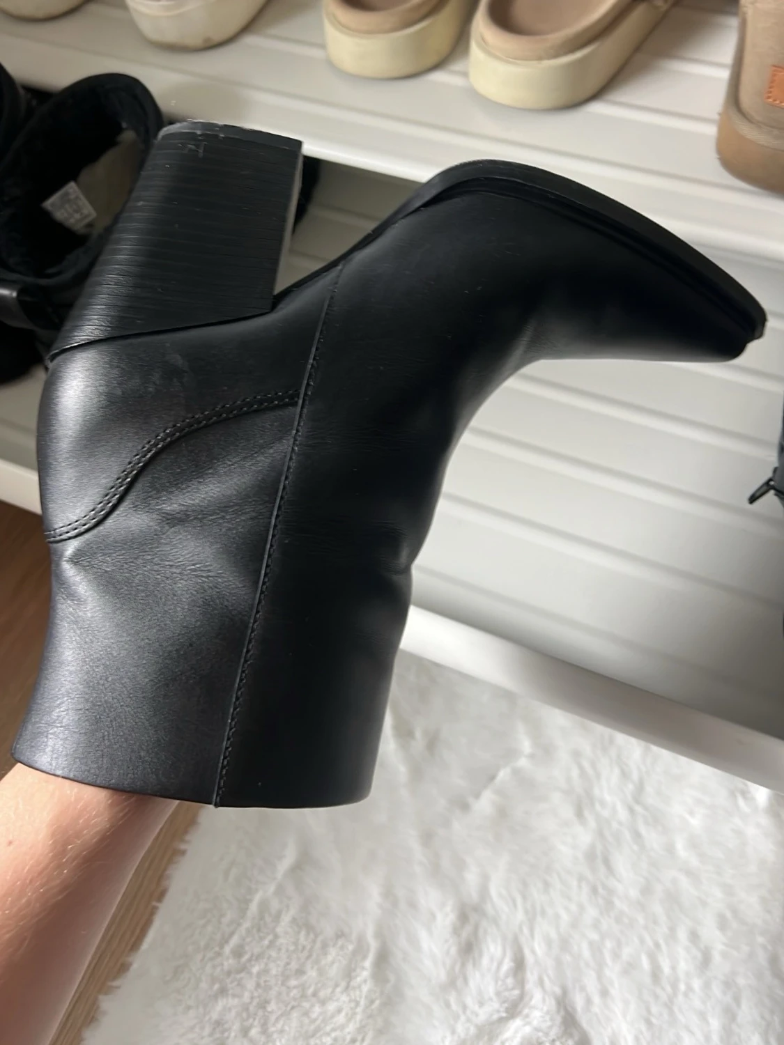 Svarta stövletter med klack - 2