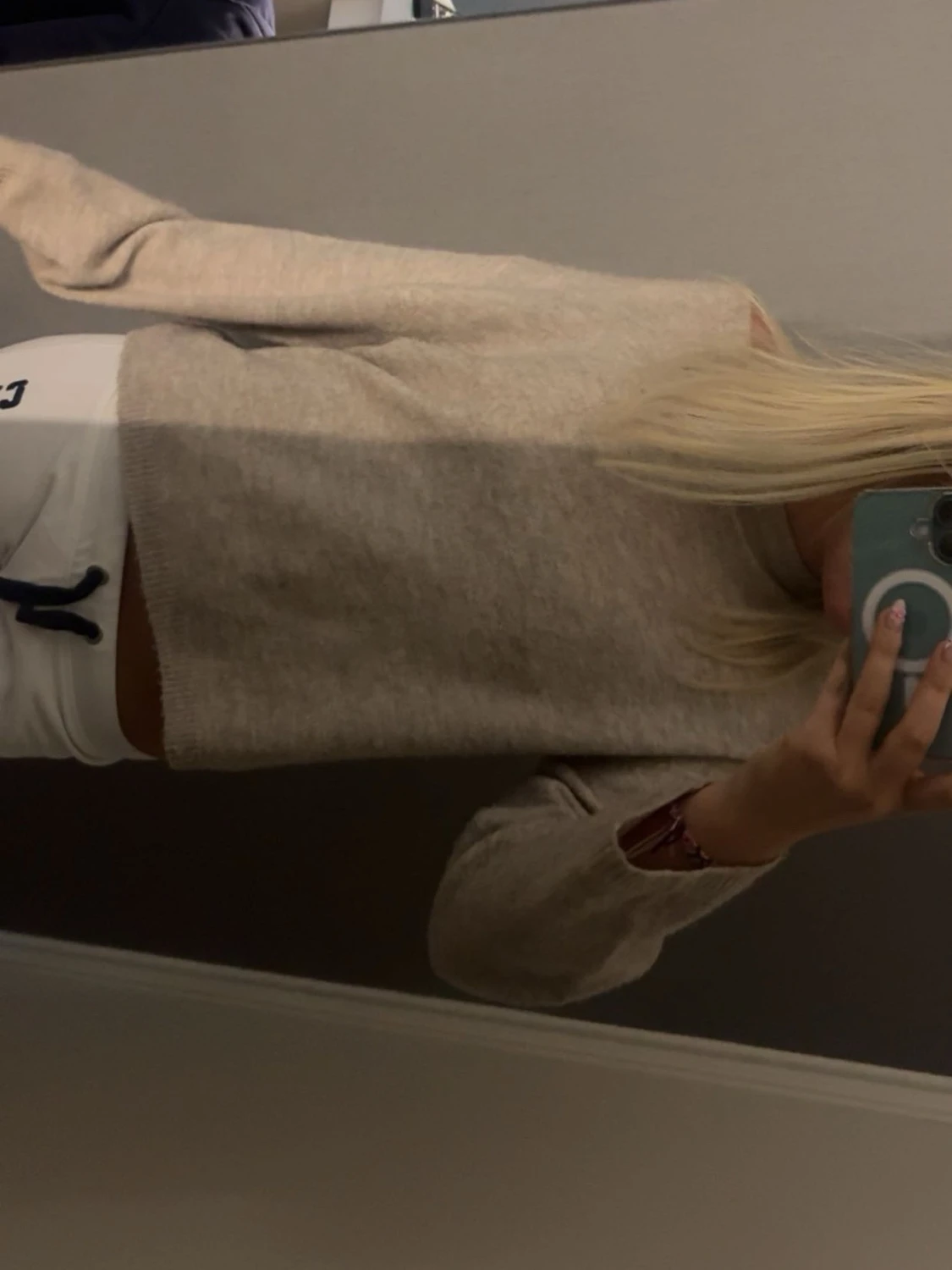 Beige oversized stickad tröja - 1