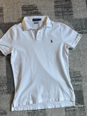 Polo Ralph Lauren Pikétröja - Polo Ralph Lauren Pikétröja i storlek-s😁