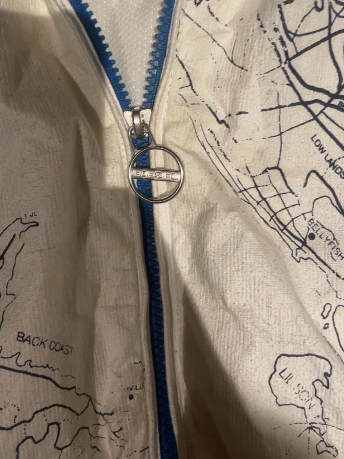 Vit vindjacka från Diesel med blå detaljer - 2