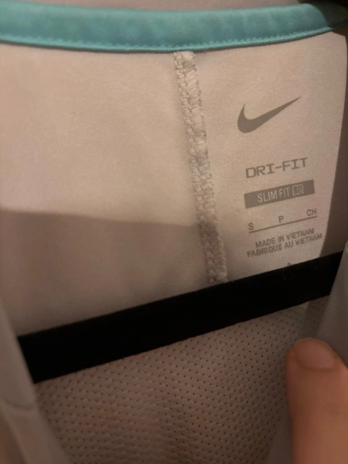 Ljusgrå sporttröja från Nike - 3