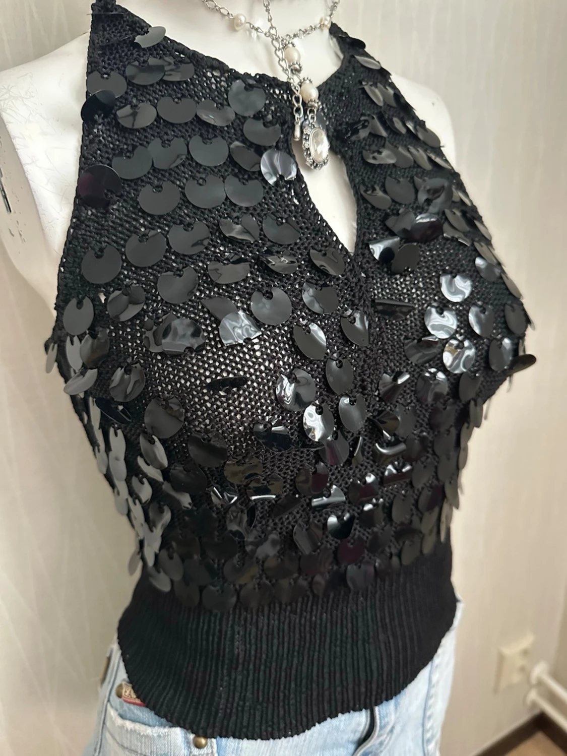 Svart paljettopp  - 4