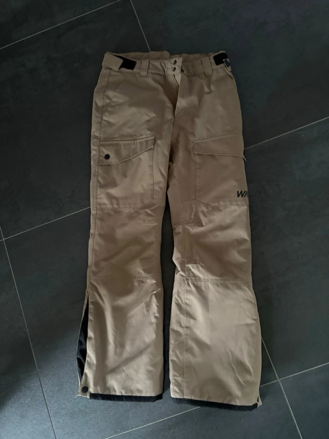 Beige täckbyxor från Wear Colour