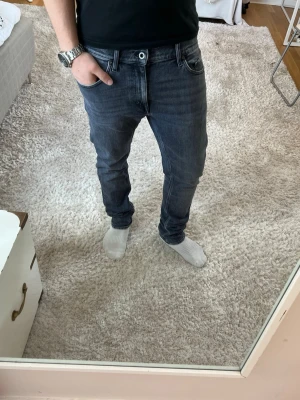 Tiger of Sweden jeans  - Tiger of Sweden Jeans  | skick 9/10 | Storlek 32/34 | Pris - 399kr | Modellen är ca 181cm lång | Hör av dig vid minsta fråga eller fundering!!
