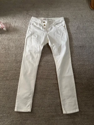 Jeans  - Fina jeans som är i ett mycket bra skick 