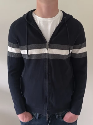 Massimo Dutti Zip Hoodie - - Condition: 8/10 - Color: Navy blue - Size: M
