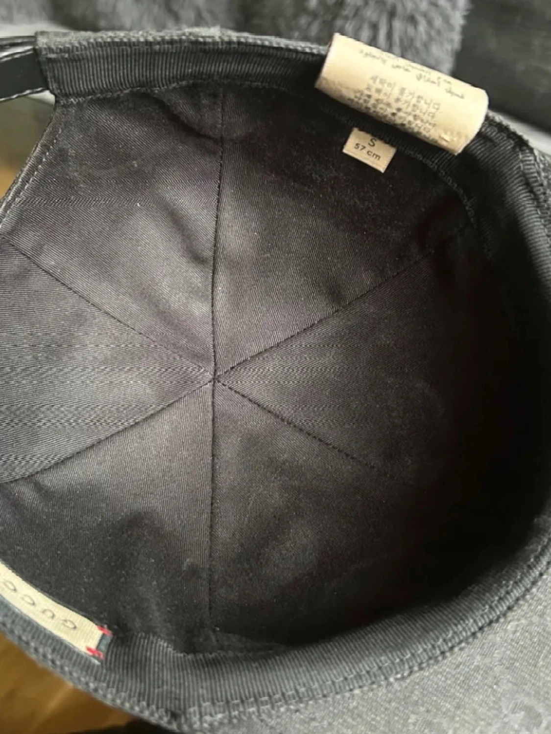 Svart keps från Gucci med GG-mönster - 3