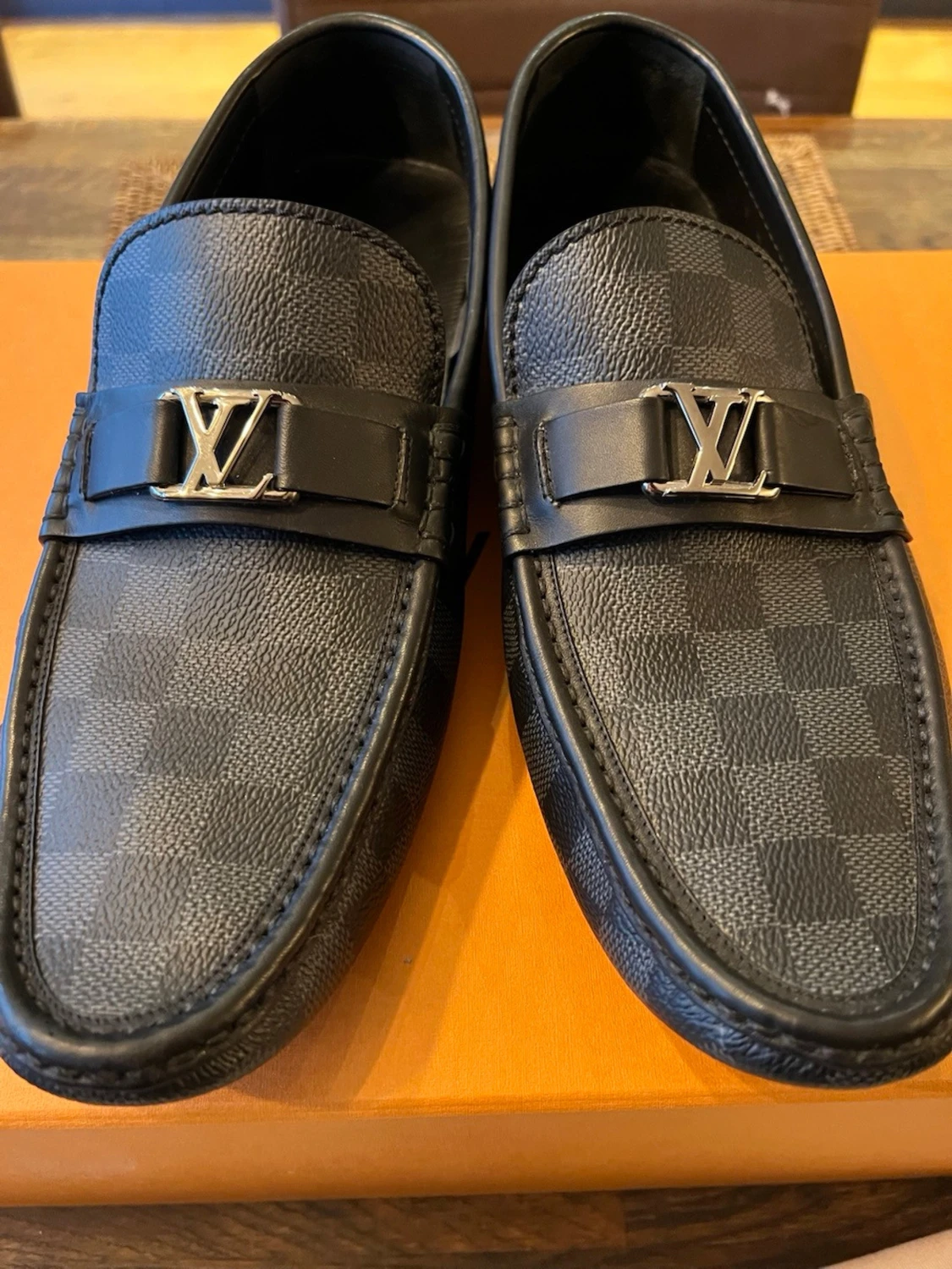 Louis Vuitton svarta loafers herr