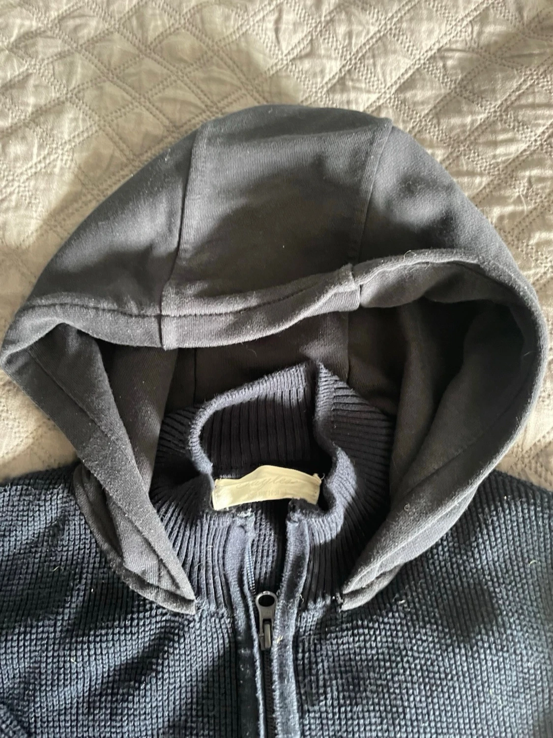 Mörkgrå zip-hoodie med fickor - 1