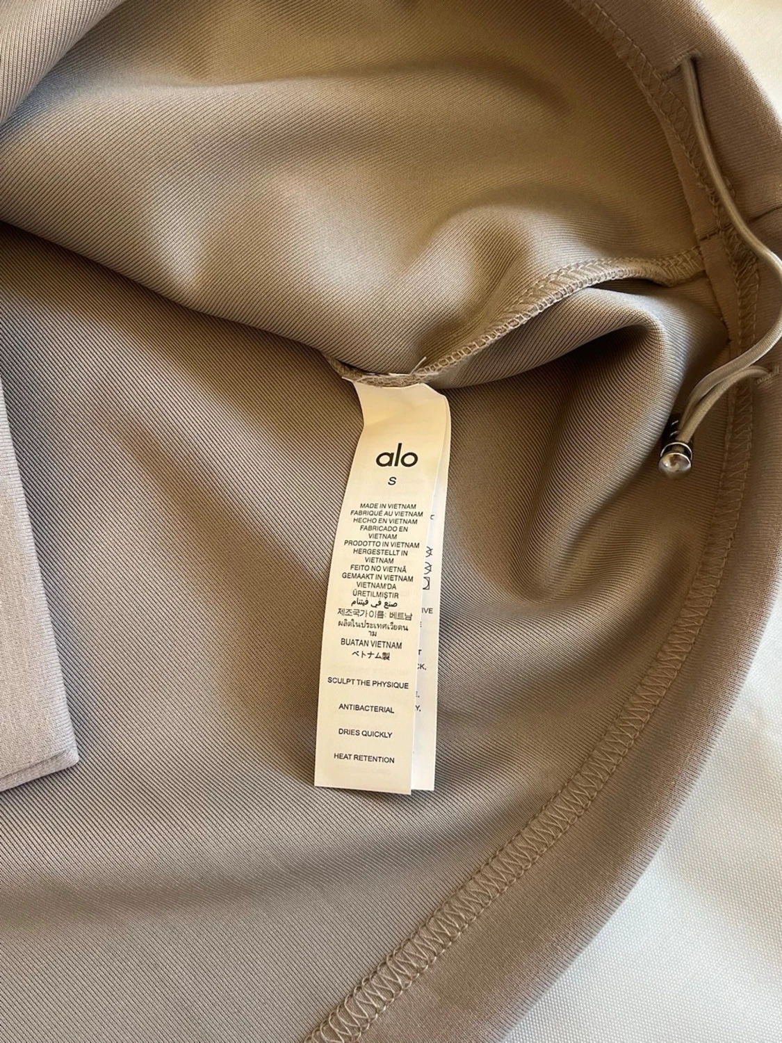 Beige långärmad tröja från Alo - 4