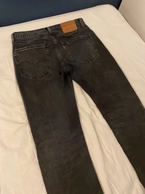Levis 502 - Snygga jeans från levis, knappt använda, storlek 30/30.