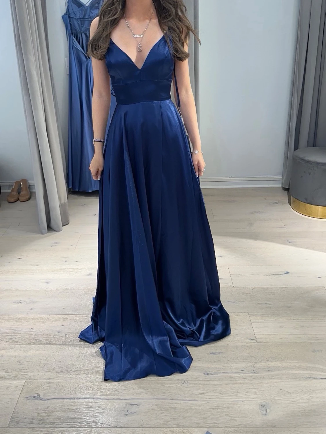 Marinblå balklänning med snörning 