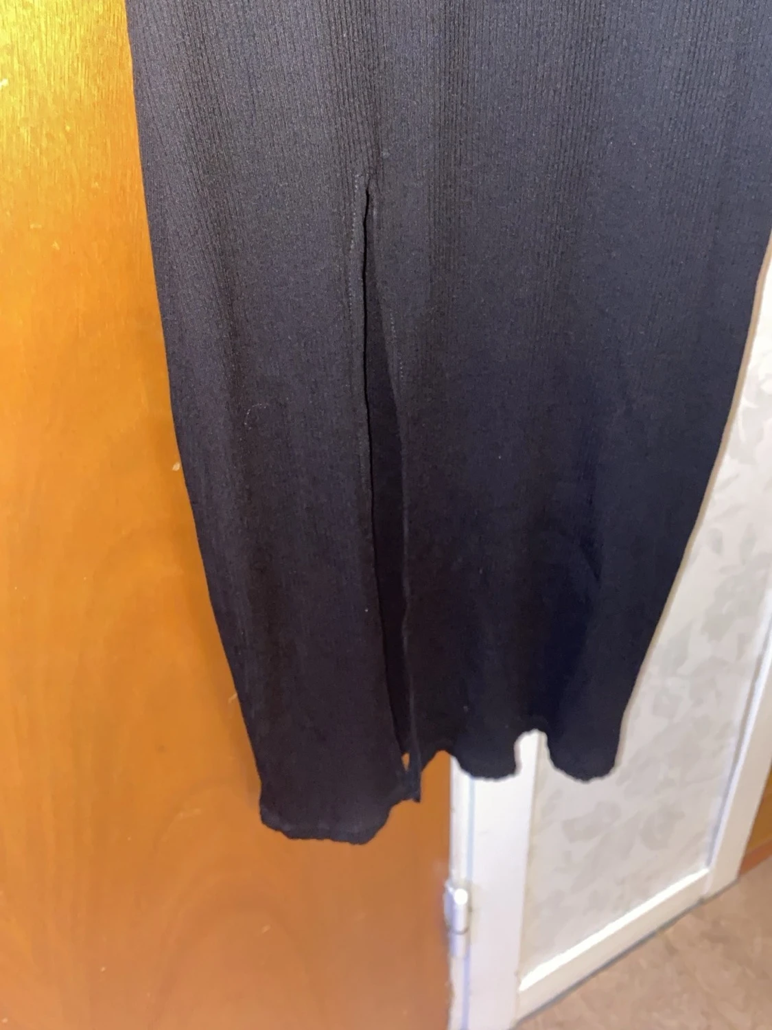 Svart ärmlös klänning - 2