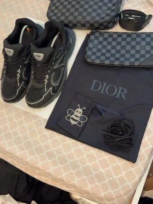 Skor och väska - Skor storlek 46