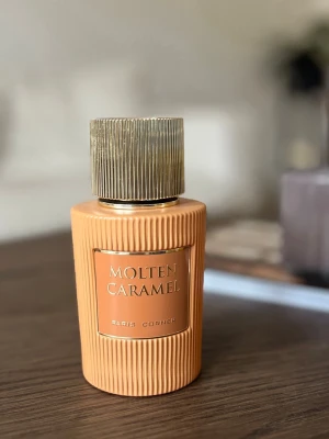 Molten Caramel parfym från Paris Corner - Aldrig använd, 100ml