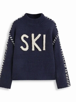 Mörkblå stickad tröja afterski - Helt ny, köpt för 600 säljer för 400kr💕