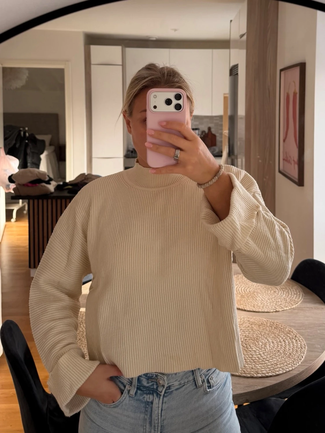 Beige ribbstickad croppad tröja - 3