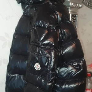 Monkler Maja  - Black Monkler jacka 