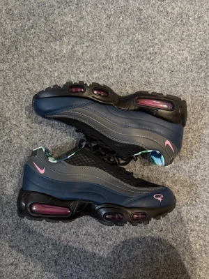 Nike air max X Corteiz shoes - Size 45, true to size. Very comfortable 