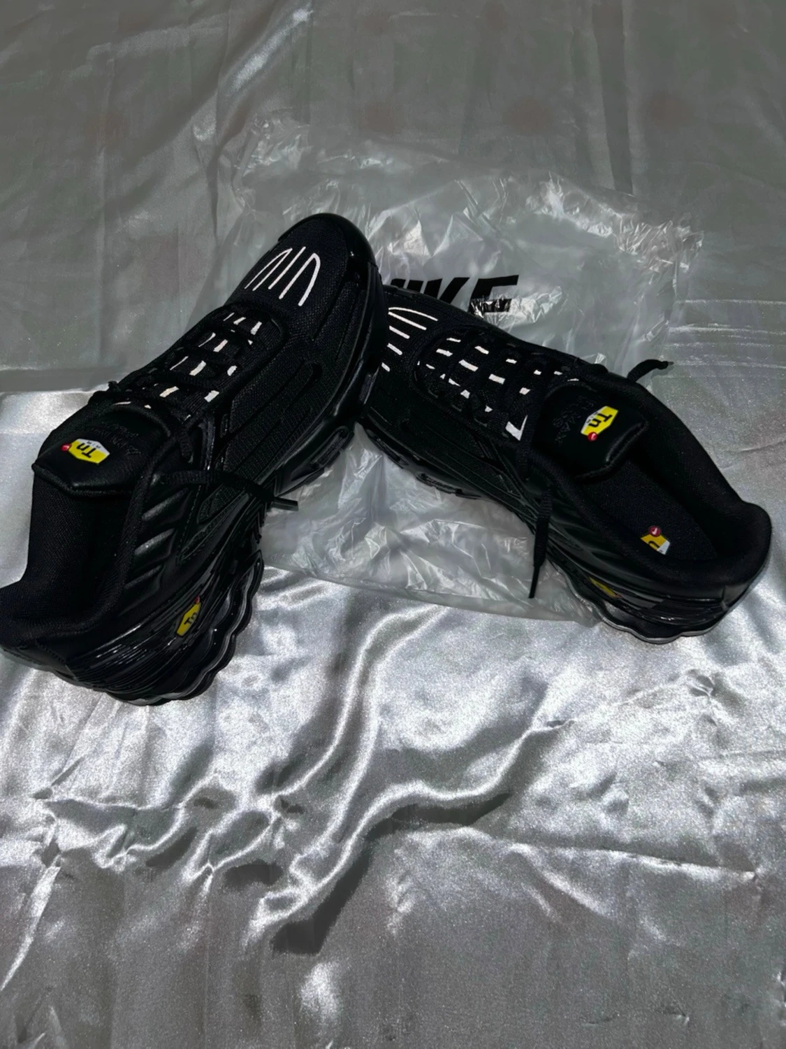 Nike Air Max Plus Tn helsvarta sneakers - 4
