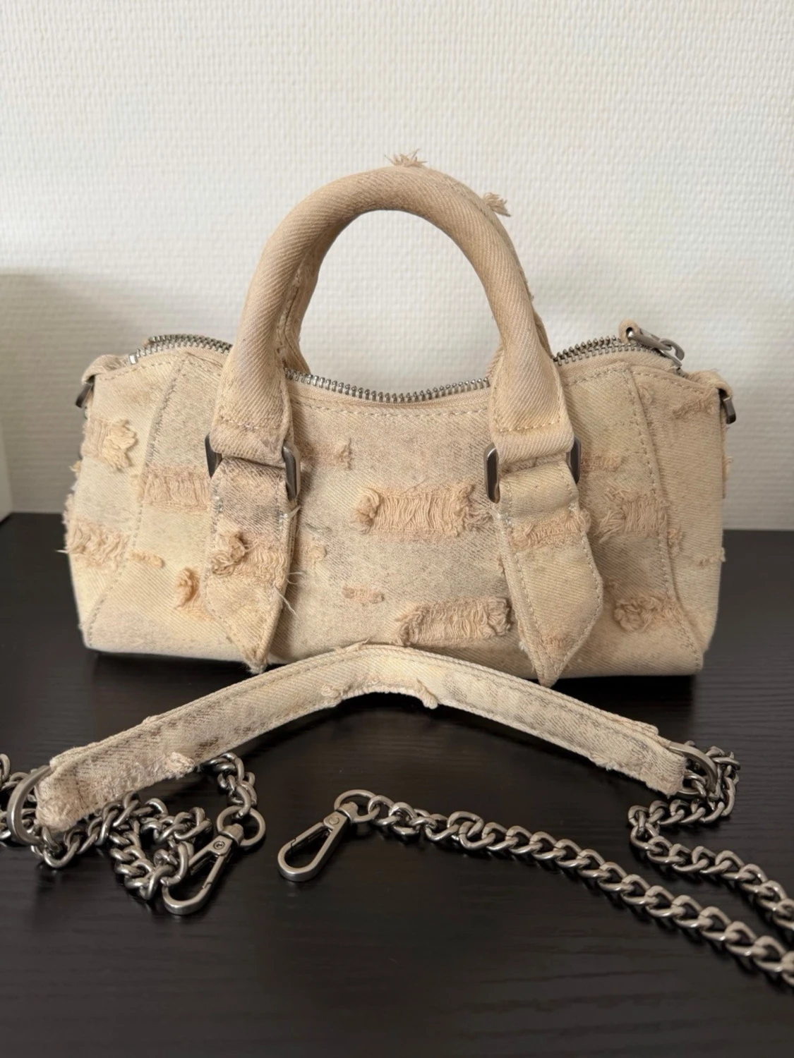 Beige distressed handväska - 2