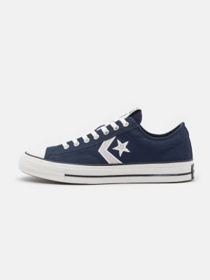 Marinblå Converse One Star sneakers - Säljer mina converse som är använda fåtal gånger 😽