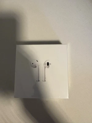 Apple Air pods  - Helt oanvända och inplastade 