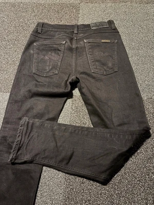 Nudie Jeans Lean Dean - Snygga dry nudie jeans. Mycket bra skick! Modell: Lean Dean Storlek: W29 L30 Nypris: 1600kr