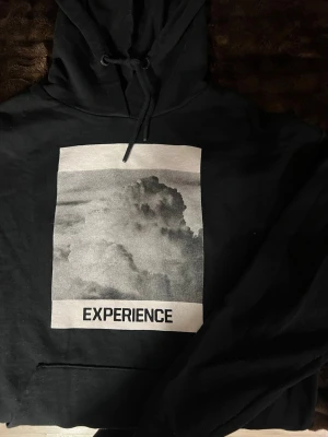 Hoddie  - En längre hoddie till killar 