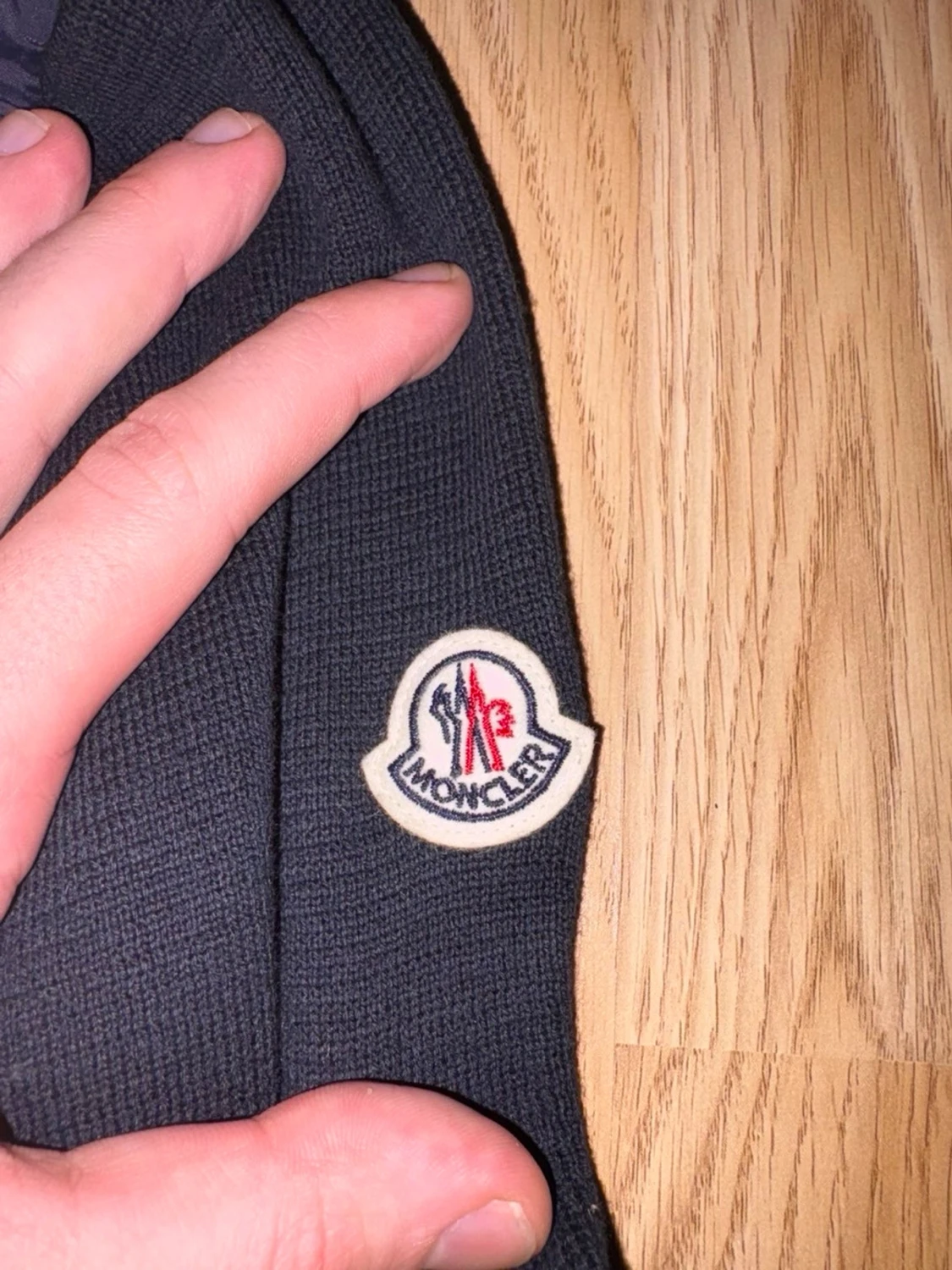 Svart pufferjacka från Moncler - 1