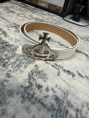 Vivienne westwood white belt 110cm - Its just like new, with no signs of use! Feel free to ask me questions. We buy and sell original only ❤️🥰