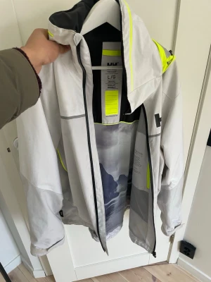 Helly Hansen  - Helly Hansen | white | L fits M | 