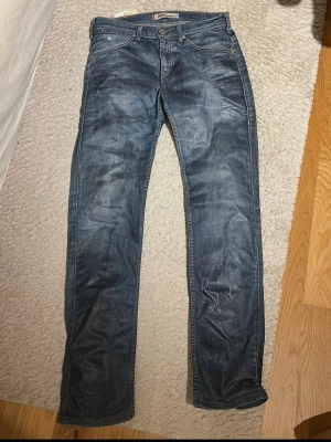 RGT waxed Levis jeans - Passar 31x32, pris kan diskuteras