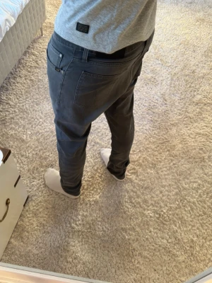 Tiger of Sweden jeans  - Tiger of Sweden Jeans Pistolero | skick 9/10 | Storlek 31/32 | Pris - 399kr | Modellen är ca 180cm lång | Hör av dig vid minsta fråga eller fundering!!