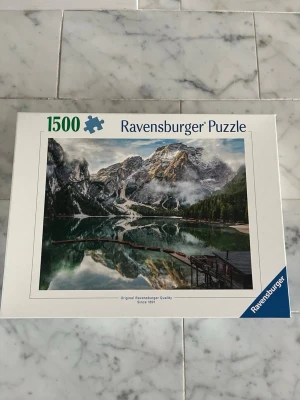 Ravensburger pussel 1500 bitar - Säljer ett pussel från Ravensburger med 1500 bitar. Alla bitar är kvar och pusslet är i nytt skick! En bra utmaning!