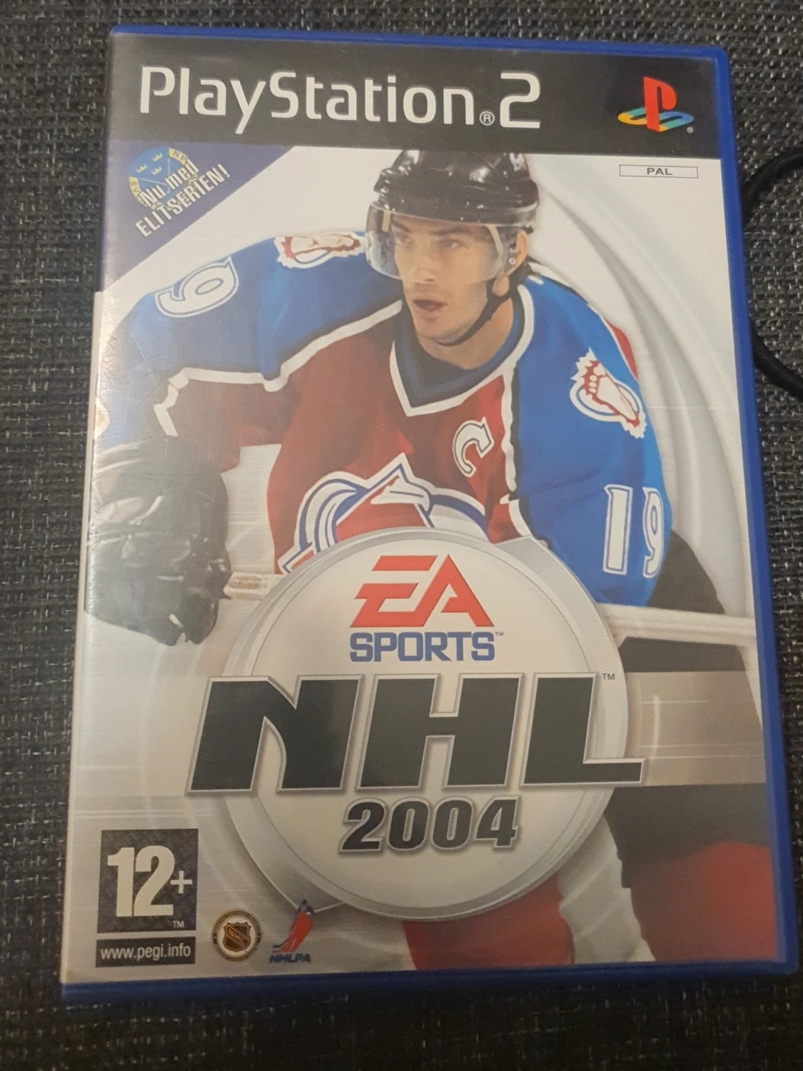 NHL 2004 till PlayStation 2