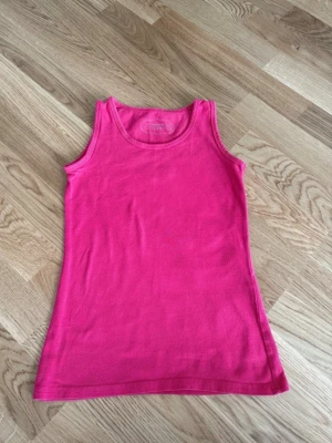 Linne 134/140 - Linne från ICA i storlek 134/140. Fint skick