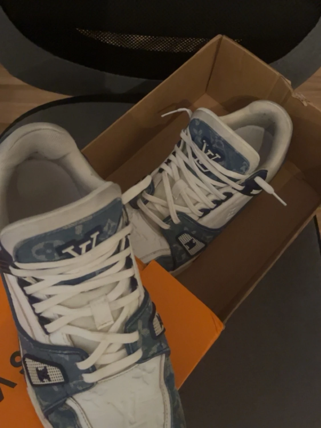 Louis Vuitton blåvita sneakers - 2