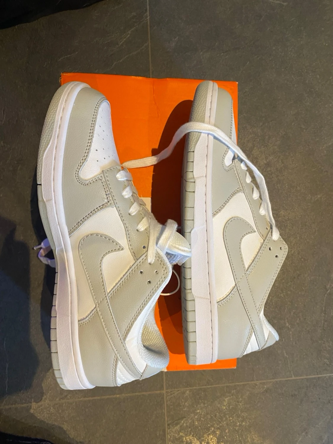 Nike Dunk Low vit/grå sneaker - 1